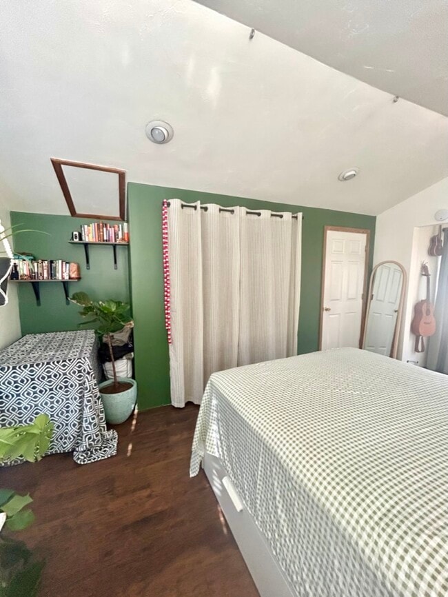 Photo - 2803 S 1000 E