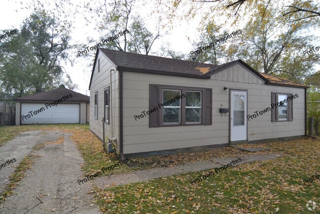 Building Photo - 8 Girard Blvd Rental