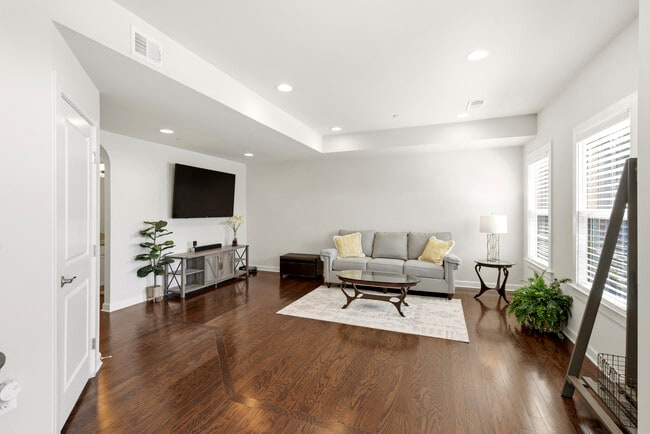 Photo - 5917 Glen Willow Wy