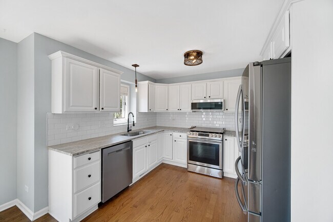 310 Cornwall Cir