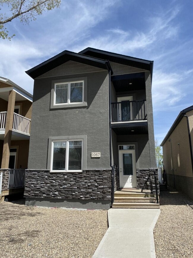 Building Photo - 2 bedroom in Regina SK S4N 3A8