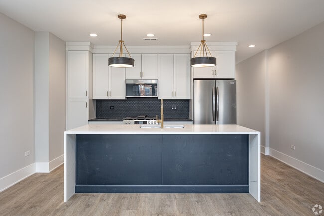 Photo - 1647 W Irving Park Rd