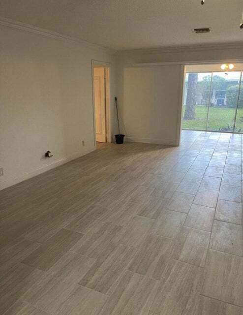 Photo - 192 Cape Cod Cir