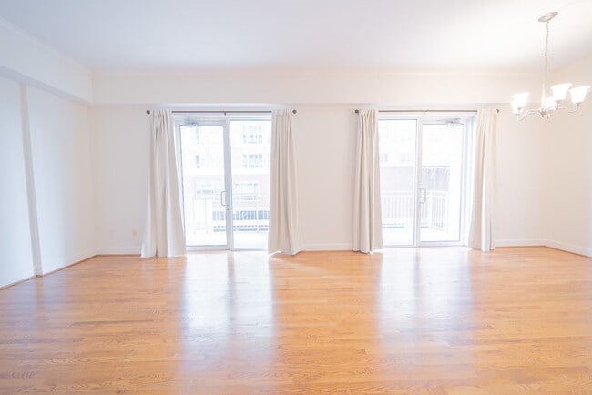 Photo - 2520 Robinhood St Unit 505