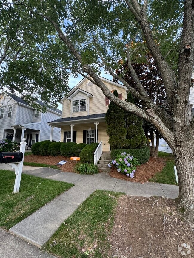 Building Photo - Beautiful 3 bedroom 2.5 bathroom home in H...