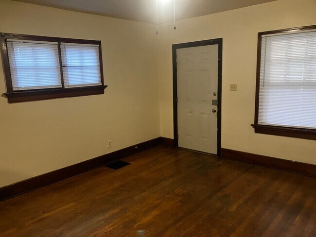 Photo - 101-103 W Norman Unit 101