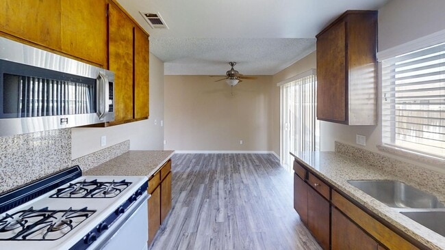 Photo - 2 Bedroom upgraded apartment