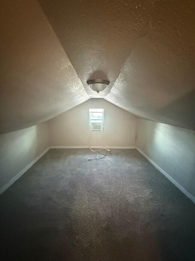Photo - Large 1-bedroom home with private patio! Unidad D