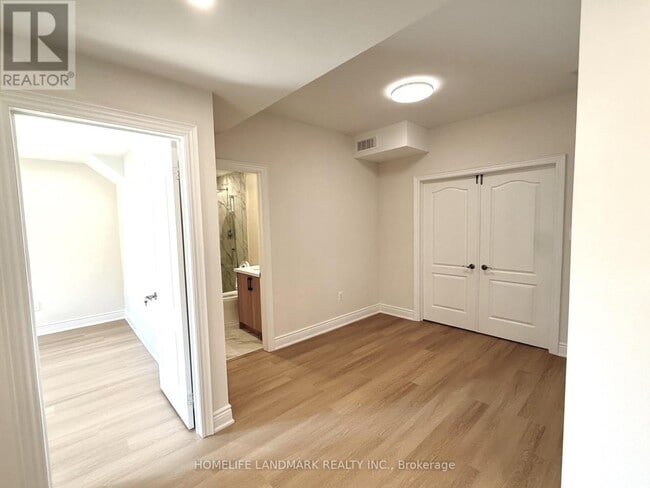 Photo - 104 Mitchell Pl