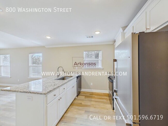 Photo - 800 Washington St