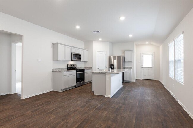 Photo - 128 Granary Dr