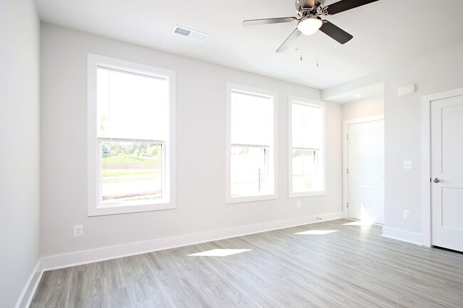 Photo - Pet-Friendly Brookhill Commons Townhome-Style Condo