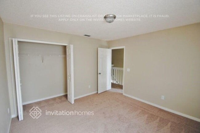 Photo - 489 Eastbridge Dr