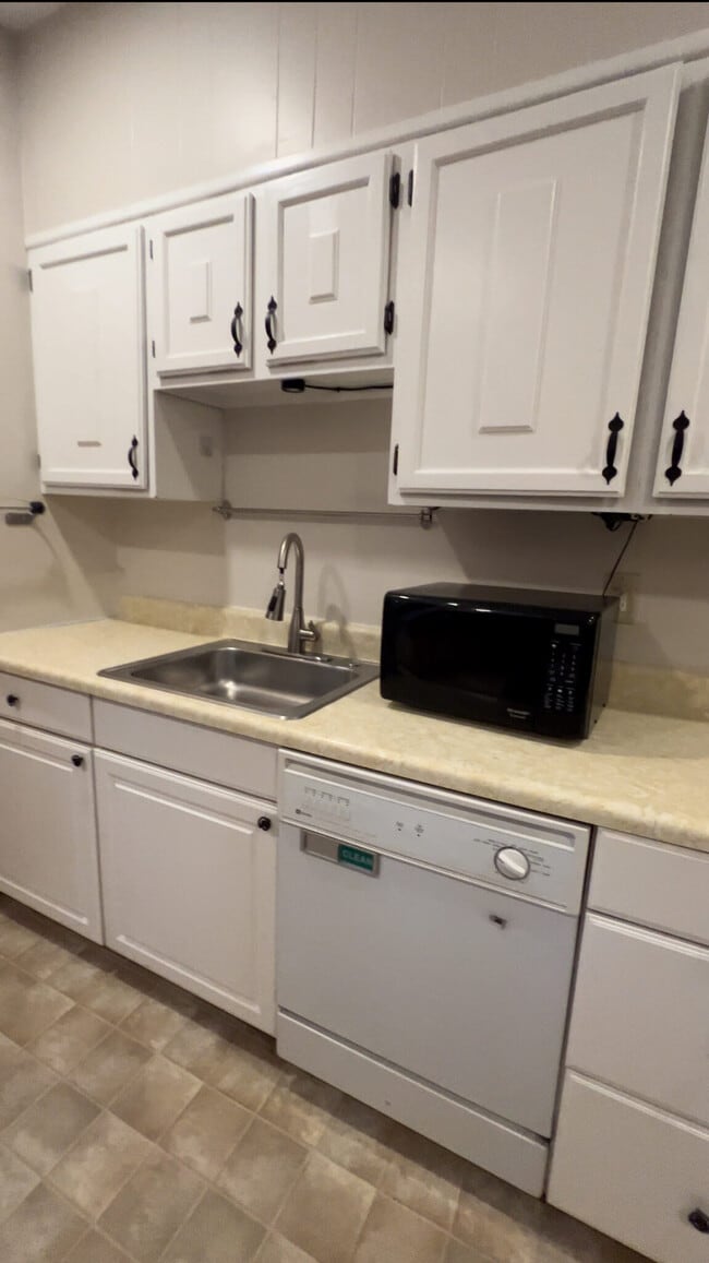 Photo - 75 Pearson Rd Unit 1