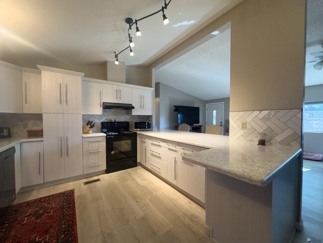 Photo - 13239 E 49th Dr