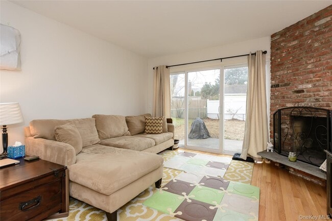 Photo - 57 Sagamore Hill Dr