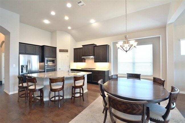 Photo - 142 Venice Cove