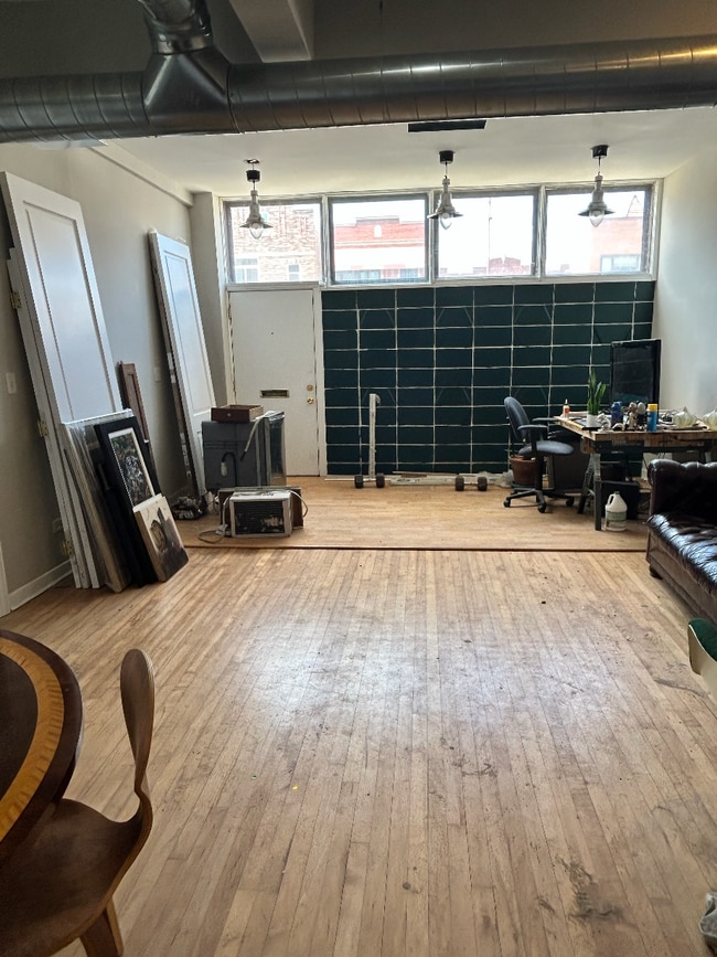 Photo - 2749 N Ashland Ave Unit 1st flr