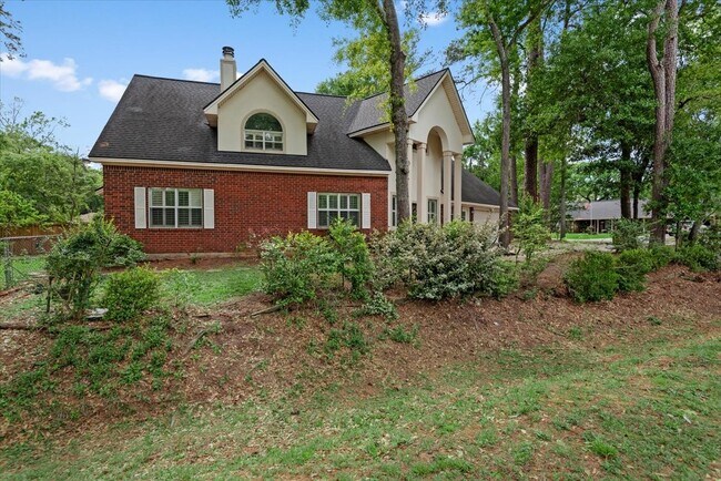 Photo - 14151 Buckingham Ln