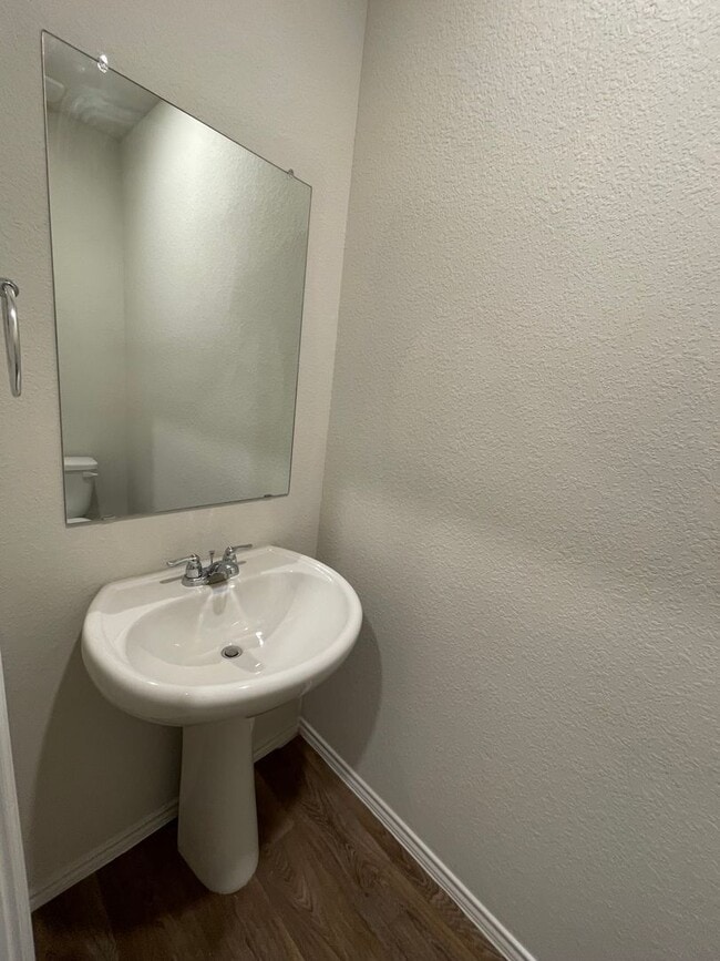 Photo - Beautiful 4 bedroom, 2.5 bathroom home in a great location!