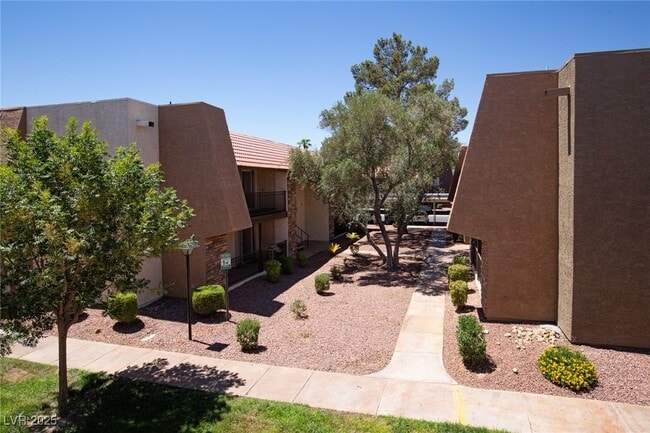 Building Photo - 4310 Sandy River Dr Unit 62 Rental