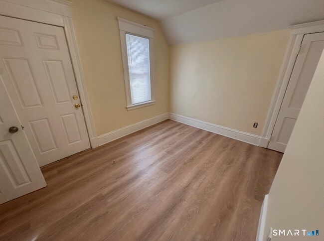 Building Photo - 149 Glen St