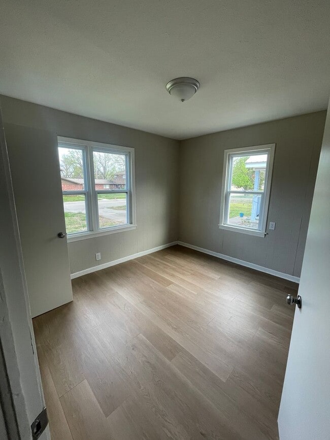 Photo - 2 Bedroom 1 Bath Home For Rent