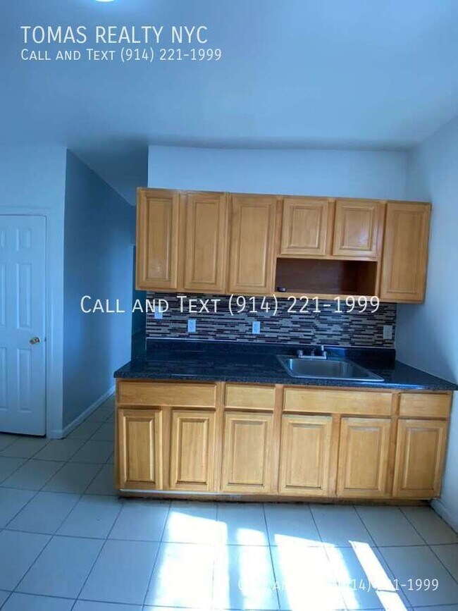 Photo - 67 Van Cortlandt Park Ave