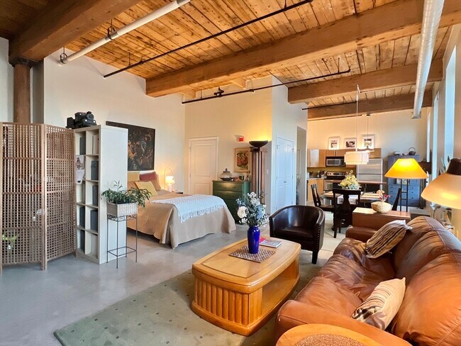 Photo - 35 Riverwalk Way Unit R114