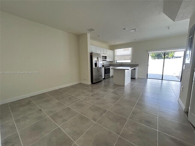 Photo - 10622 W 33rd Way