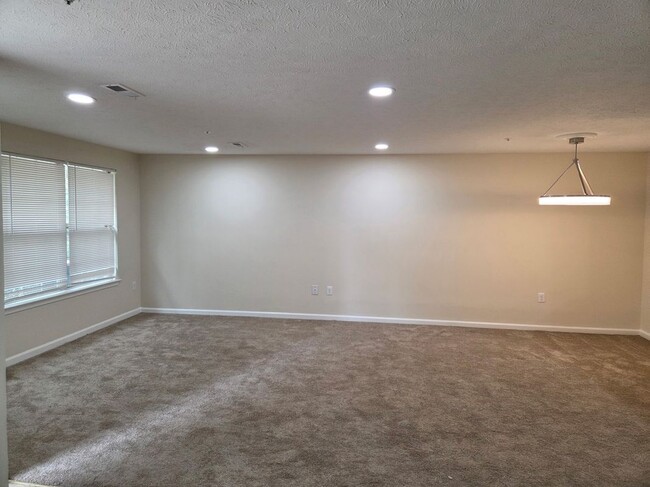 Photo - 4604 Deepwood Ct