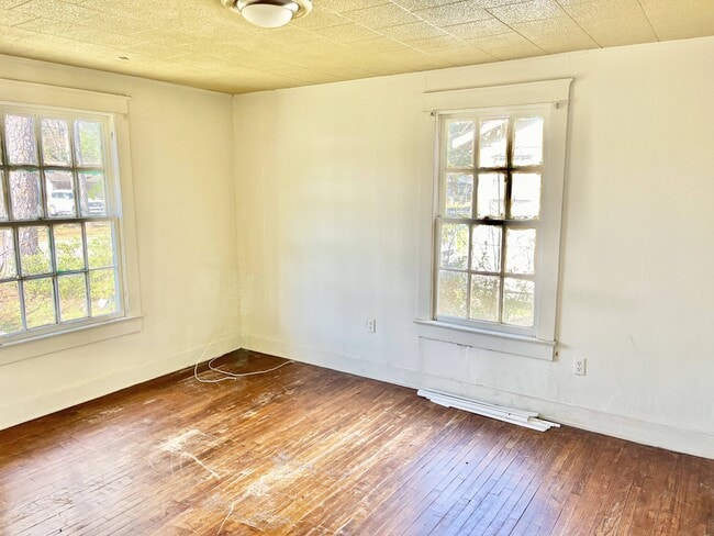 Photo - 3342 Eaton St