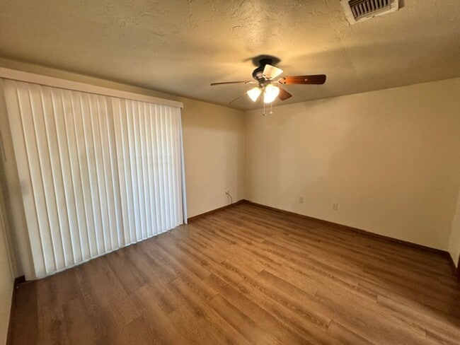 Photo - 2 bed 2 bath in Moore schools!