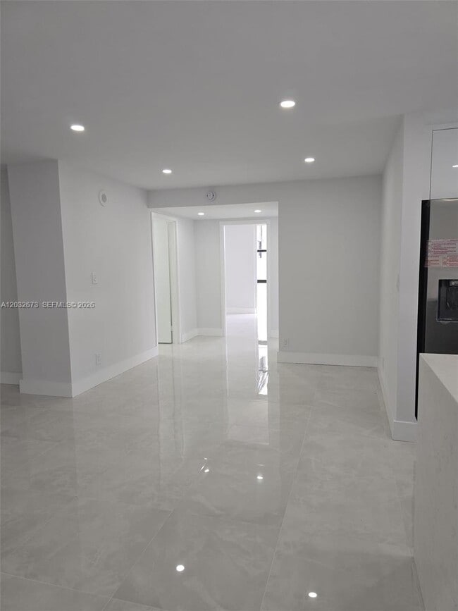 Photo - 17021 N Bay Rd Unit 601