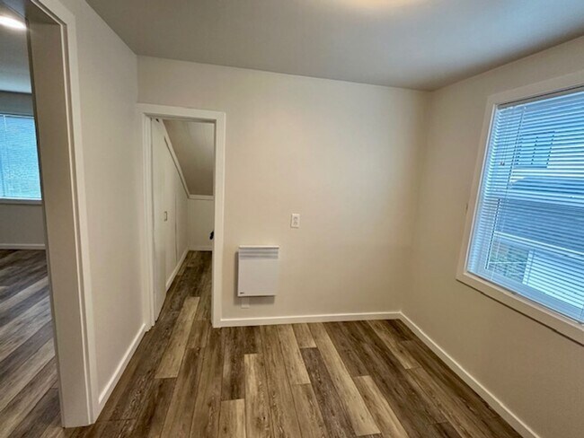 Photo - 127 5th Ave W Unidad 4