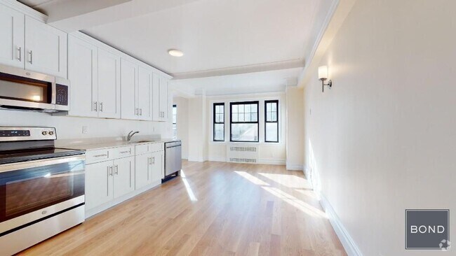 Building Photo - 95 Christopher St Unit 6N Rental