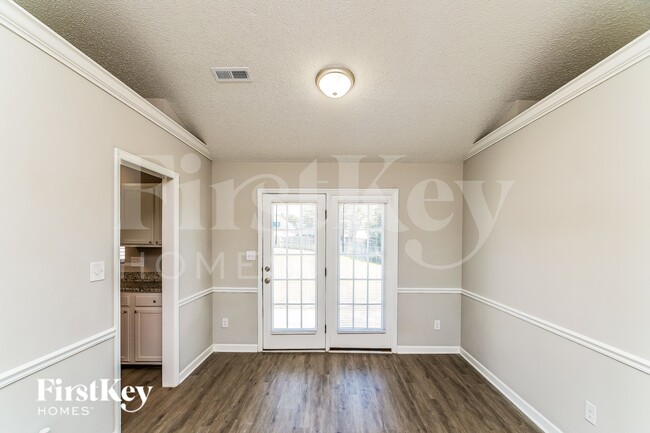 2466 Shadow Valley Rd