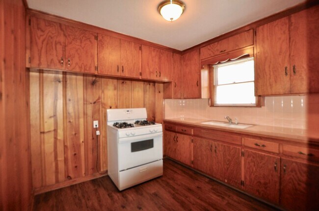 Photo - FOR LEASE!  Cute 1 Bedroom - 1 Bath - Duplex in Weatherford.