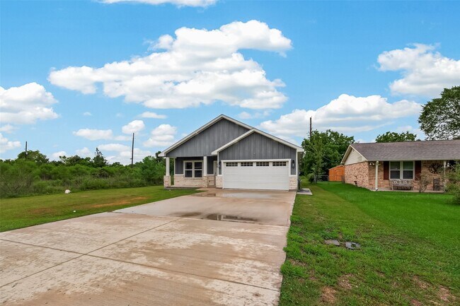 Photo - 1343 Alpha Ln