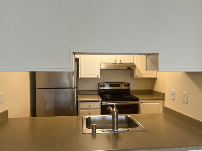 Photo - Magnolia Court