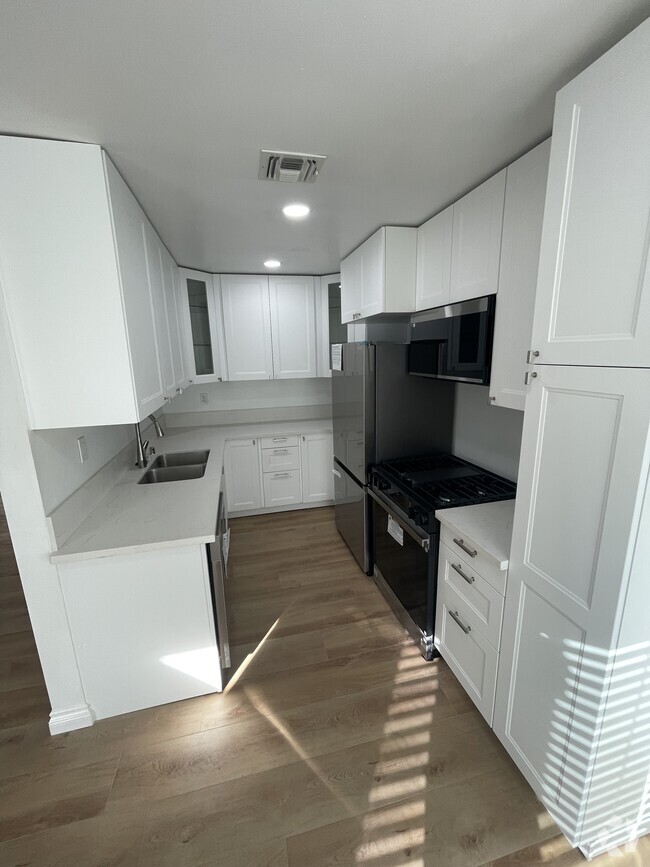 Renovated kitchen - 1469 S Bedford St Rental