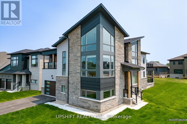 Photo - 141 Springside Cres