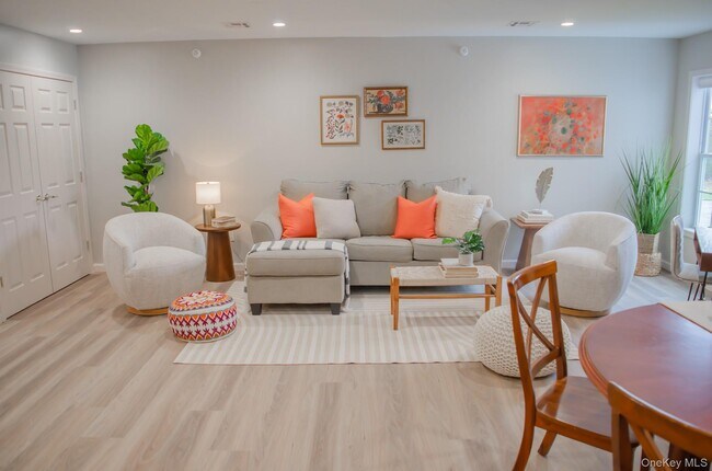 Photo - 540 Joslen Blvd