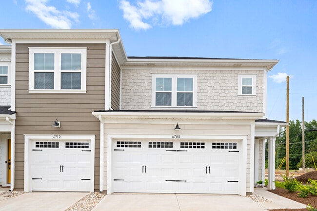 Oak Lake Townhomes