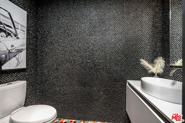 Photo - 6250 Hollywood Blvd Unit 10L