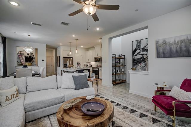 Photo - 3928 Cresthill Dr