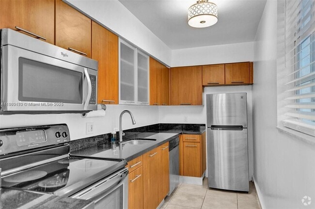 Building Photo - 680 NE 64th St Unit A516 Rental