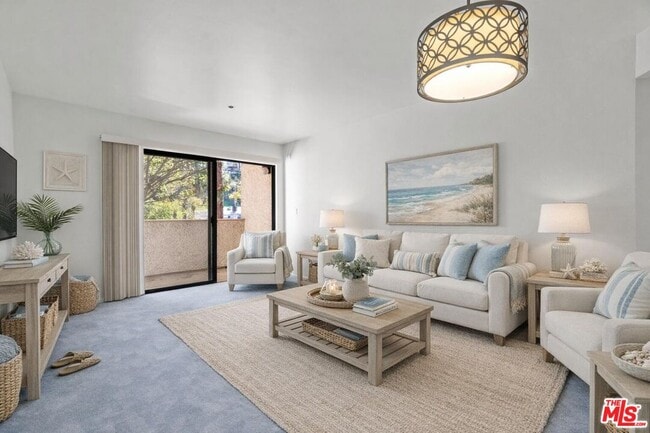 Photo - 501 Palisades Dr Unidad 205