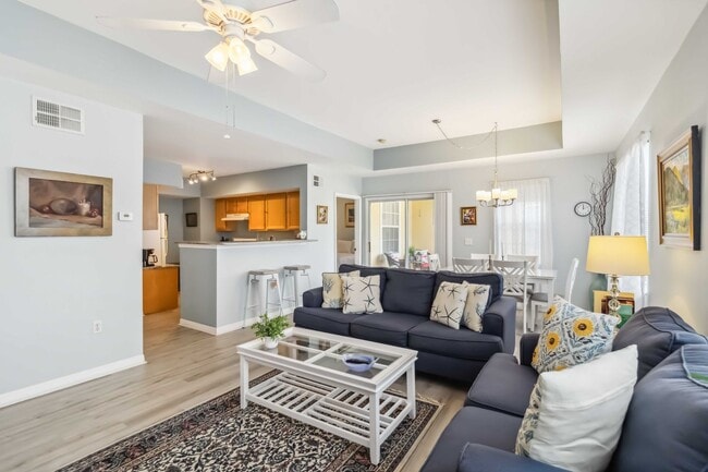 Photo - Beautiful furnished 2/2 unit available now... Unit 203