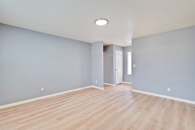 Photo - 1660 S Capitol Ave